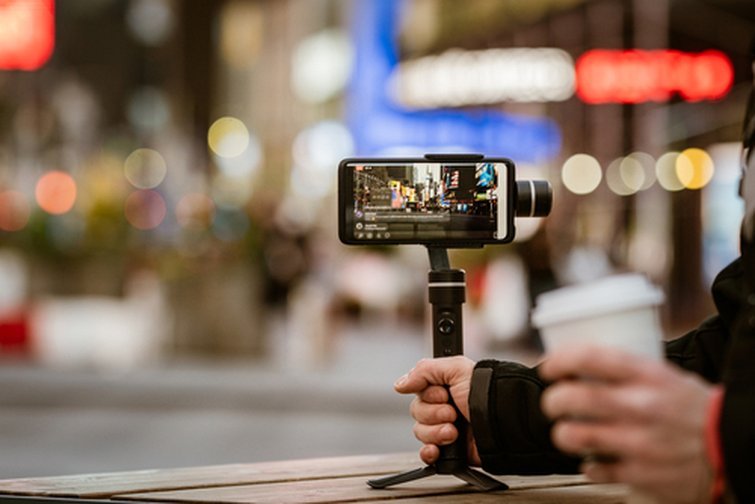 Gimbals: The Ultimate Smartphone Filmmaking Accessory
